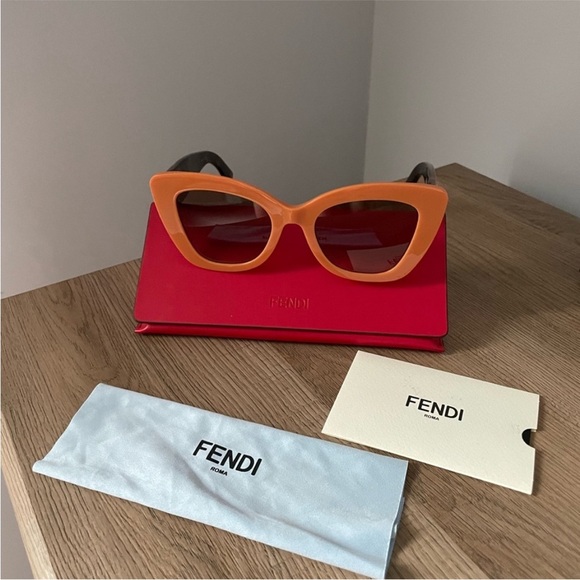 Fendi Orange Sunglasses - Picture 2 of 8